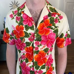VTG 50s/60s cotton Men's Floral Hawaiian shirt